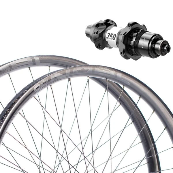NOBL TR38 Wheelset DT Swiss 350 Hub