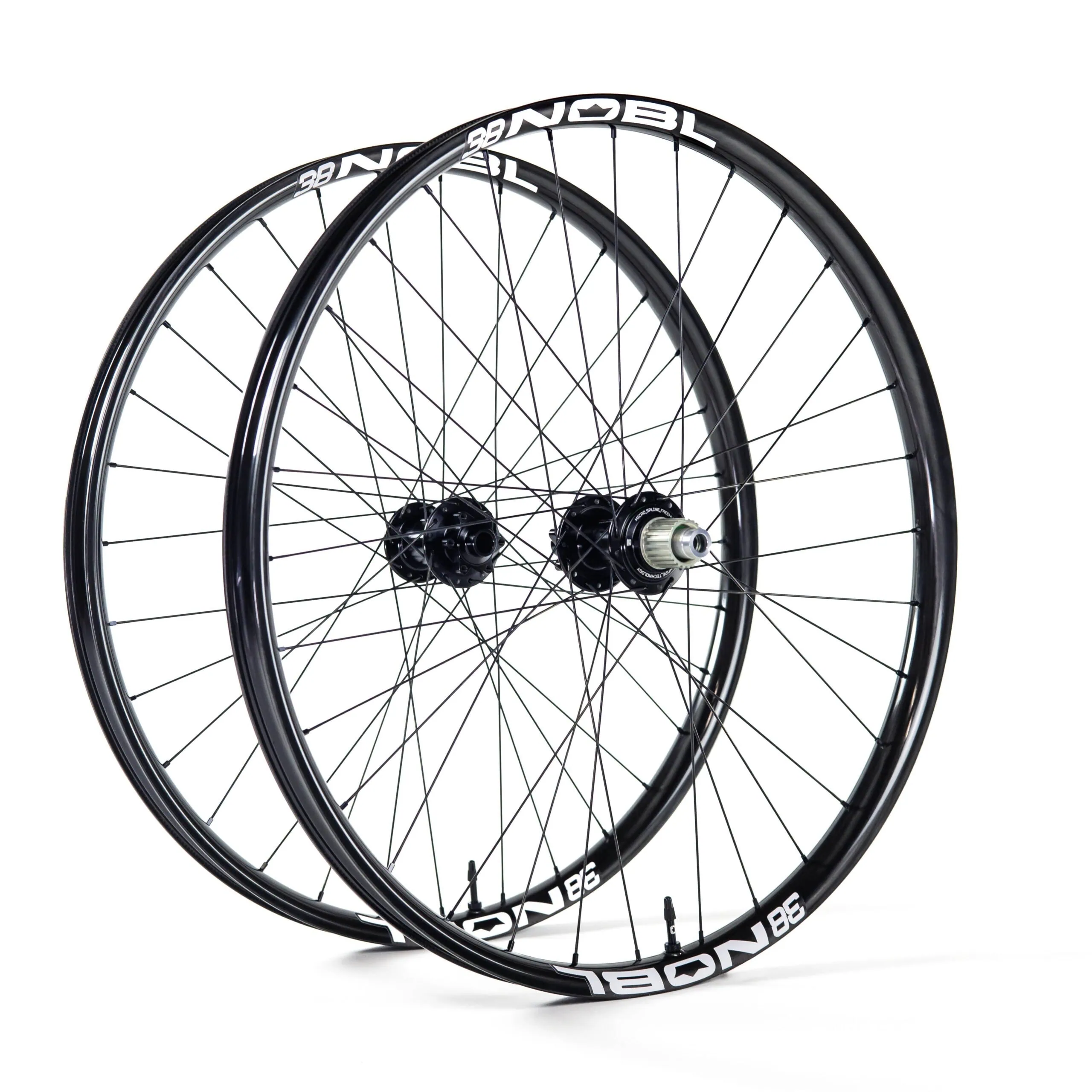 NOBL Signature 38 Wheelset